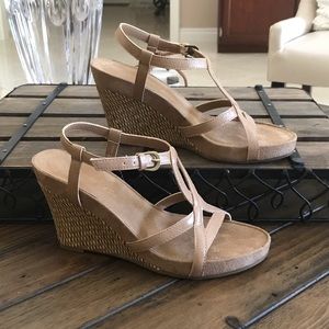 Aerosoles Tan Wedge Sandal